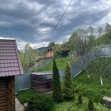 Marniuta's House Mizhhirya (Transcarpathia)